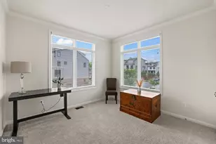 1102 Ribbon Limestone Terrace SE, Leesburg, VA 20175 - Photo 16