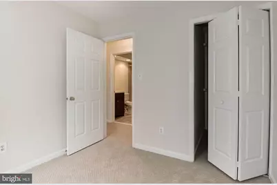 22037 Manning Square, Sterling, VA 20166 - Photo 32