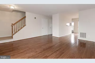 22037 Manning Square, Sterling, VA 20166 - Photo 4