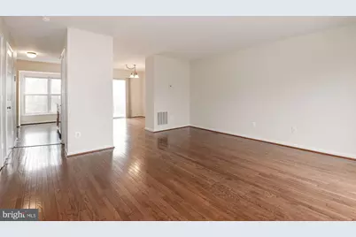 22037 Manning Square, Sterling, VA 20166 - Photo 6