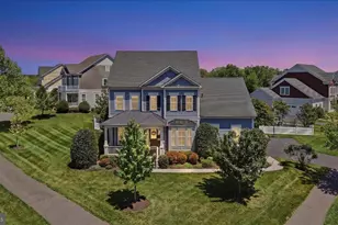 41704 Bloomfield Path St, Ashburn, VA 20148 - Photo 2
