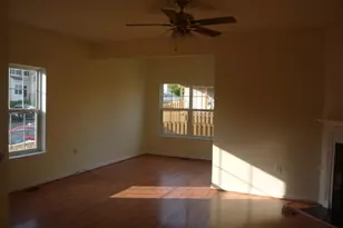 552 Sparkleberry Terrace NE, Leesburg, VA 20176 - Photo 10