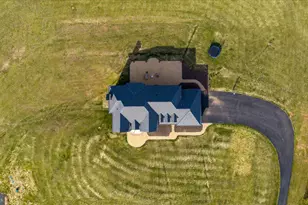 15028 Merritt Farm Ln, Leesburg, VA 20176 - Photo 4