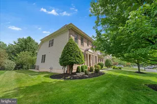 43506 Butler Pl, Leesburg, VA 20176 - Photo 2