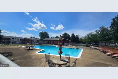 125 Clubhouse Drive SW #1, Leesburg, VA 20175 - Photo 8