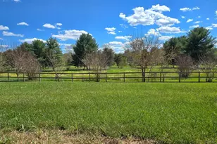 125 Clubhouse Dr SW, Leesburg, VA 20175 - Photo 4
