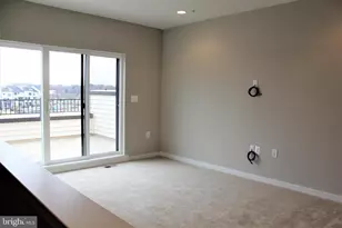 23016 Lavallette Square, Brambleton, VA 20148 - Photo 24