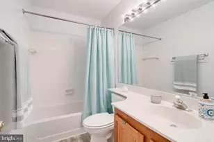 301 Deerpath Ave SW, Leesburg, VA 20175 - Photo 18
