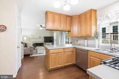 301 Deerpath Avenue SW, Leesburg, VA 20175 - Photo 12