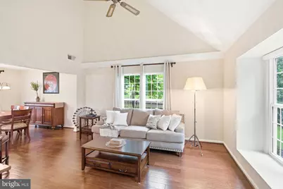 301 Deerpath Avenue SW, Leesburg, VA 20175 - Photo 4