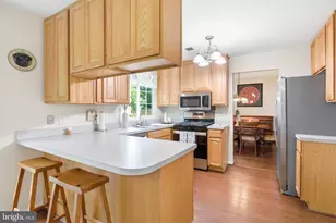 301 Deerpath Ave SW, Leesburg, VA 20175 - Photo 10