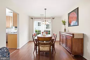 301 Deerpath Ave SW, Leesburg, VA 20175 - Photo 8