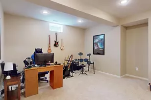 43911 Camellia St, Ashburn, VA 20147 - Photo 46