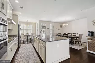 43182 Wealdstone Terrace, Ashburn, VA 20148 - Photo 2