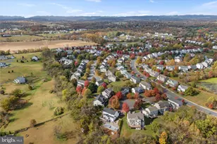 913 Strawberry Ct, Purcellville, VA 20132 - Photo 54