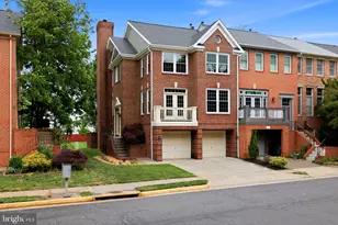 46681 Lynnhaven Square, Sterling, VA 20165 - Photo 2