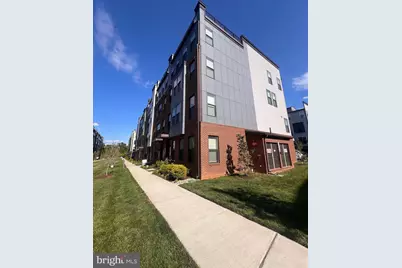 44625 Wolfhound Square, Ashburn, VA 20147 - Photo 2