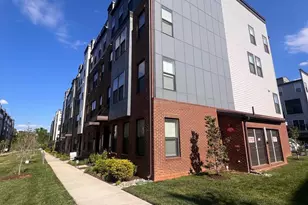 44625 Wolfhound Sq, Ashburn, VA 20147 - Photo 2