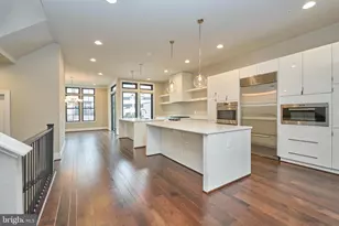 20442 Northpark Dr, Ashburn, VA 20147 - Photo 10