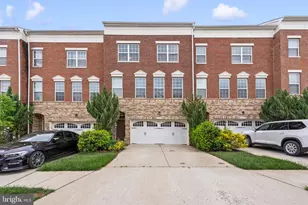 23215 Tradewind Dr, Brambleton, VA 20148 - Photo 2