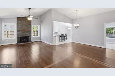 7 Abbey Circle, Sterling, VA 20164 - Photo 2