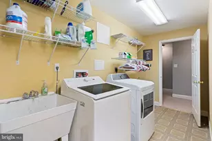 20893 Nerine Ct, Sterling, VA 20165 - Photo 48