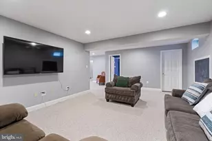 20893 Nerine Ct, Sterling, VA 20165 - Photo 46