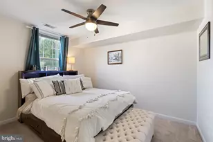 20893 Nerine Ct, Sterling, VA 20165 - Photo 30