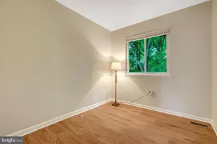 43 Sugarland Square Ct, Sterling, VA 20164 - Photo 20