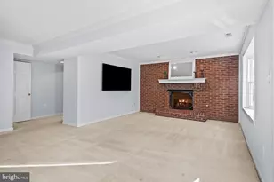 25 Whittingham Cir, Sterling, VA 20165 - Photo 18