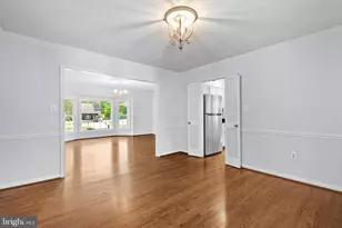 25 Whittingham Cir, Sterling, VA 20165 - Photo 8