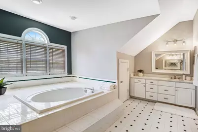 47808 Saulty Drive, Sterling, VA 20165 - Photo 40