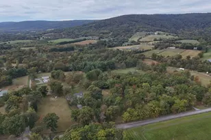 19821 Foggy Bottom Rd, Bluemont, VA 20135 - Photo 2
