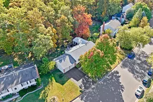 207 Silverleaf Dr, Sterling, VA 20164 - Photo 4