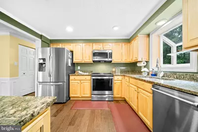207 Silverleaf Drive, Sterling, VA 20164 - Photo 8