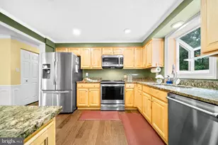 207 Silverleaf Dr, Sterling, VA 20164 - Photo 8