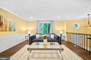 207 Silverleaf Dr, Sterling, VA 20164 - Photo 24