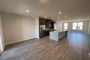 20322 Newfoundland Sq, Ashburn, VA 20147 - Photo 4