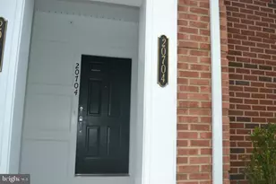 20704 Erskine Terrace, Ashburn, VA 20147 - Photo 2