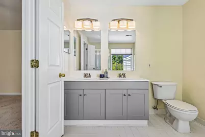 26071 Nimbleton Square, Chantilly, VA 20152 - Photo 32