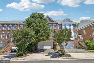 26071 Nimbleton Square, Chantilly, VA 20152 - Photo 1