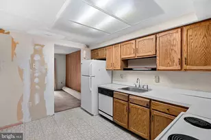 112 Richland Cir, Sterling, VA 20164 - Photo 10