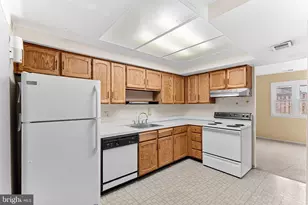 112 Richland Cir, Sterling, VA 20164 - Photo 6