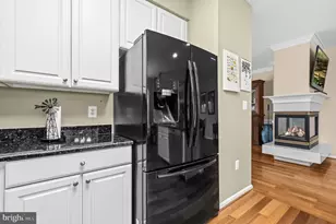 18304 Mill Ridge Terrace, Leesburg, VA 20176 - Photo 16