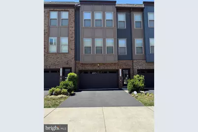 45359 Daveno Square, Sterling, VA 20164 - Photo 1