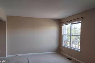 818 Vanderbilt Terrace SE, Leesburg, VA 20175 - Photo 4