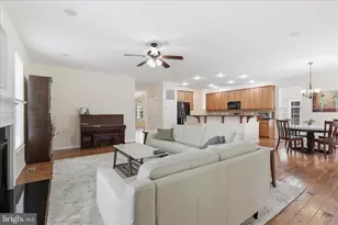 25202 Justice Dr, Chantilly, VA 20152 - Photo 24