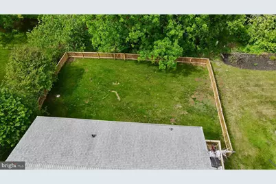 114 Governors Drive SW, Leesburg, VA 20175 - Photo 2