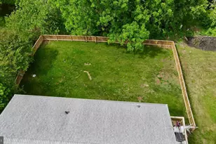 114 Governors Dr SW, Leesburg, VA 20175 - Photo 2