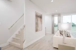 42235 Picasso Sq, Ashburn, VA 20148 - Photo 10